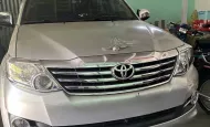 Toyota Fortuner V 2015 - Toyota Fortuner 2.7V 4x2 Model 2016 sơn zin cả xe giá 512 triệu tại Tp.HCM