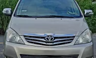 Toyota Innova V 2011 - Toyota Innova 2.0V 2011 số tự động đi chỉ 8 vạn sơn zin toàn xe. giá 316 triệu tại Tp.HCM