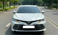 Toyota Camry 2.5Q 2021 - Bán ô tô Toyota Camry 2.5Q đời 2021, màu trắng, nhập khẩu chính hãng giá 985 triệu tại Tp.HCM