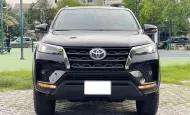 Toyota Fortuner 2.4G 4x2 AT 2022 - Cần bán xe Toyota Fortuner 2.4G 4x2 AT đời 2022, màu đen giá 915 triệu tại Tp.HCM