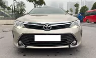 Toyota Camry 2.0E 2016 - Bán Toyota Camry 2.0E năm 2016, màu vàng, giá 580tr giá 580 triệu tại Tp.HCM