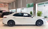 Toyota Camry Camry 2.5Q  2021 - Bán Toyota Camry Camry 2.5Q đời 2021, màu trắng, xe nhập giá 940 triệu tại Tp.HCM