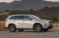 /tin-tuc-xe-24h/toyota-highlander-2018-chiec-suv-dang-gia-nhat-trong-nam-nay-229