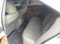 Toyota Camry LE 2006 - Chính chủ bán Toyota Camry LE đời 2006, màu trắng, xe nhập giá 565 triệu tại Đồng Nai