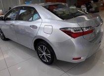 Toyota Corolla Altis MT 2017 - Bán ô tô Toyota Corolla altis MT đời 2017, màu bạc, giá tốt giá 702 triệu tại Kiên Giang