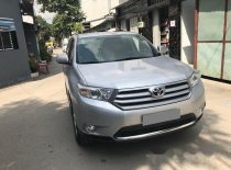 Toyota Highlander 2.7AT 2013 - Bán ô tô Toyota Highlander 2.7AT đời 2013, màu bạc giá 1 tỷ 150 tr tại Tp.HCM