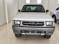 Toyota Hilux 2000 - Bán Toyota Hilux đời 2000, màu trắng, nhập khẩu nguyên chiếc, giá 215tr giá 215 triệu tại Phú Thọ
