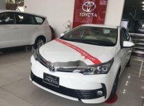 Toyota Corolla Altis 2018 - Bán Toyota Corolla altis năm sản xuất 2018, màu trắng giá 753 triệu tại Kiên Giang