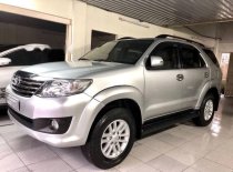 Toyota Fortuner V 2012 - Bán ô tô Toyota Fortuner V 2012, màu bạc, số tự động, giá chỉ 6 triệu giá 6 triệu tại Tp.HCM