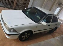 Toyota Corolla 1989 - Cần bán xe Toyota Corolla đời 1989, màu trắng, nhập khẩu nguyên chiếc giá 6 triệu tại Vĩnh Long