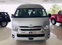 Toyota Hiace 2018 - Bán Toyota Hiace sản xuất năm 2018, màu bạc, nhập khẩu nguyên chiếc giá 950 triệu tại Tiền Giang
