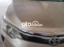 Bán Toyota Camry 2.0E năm 2016, 730 triệu giá 730 triệu tại Tp.HCM