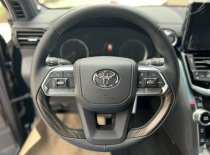 Toyota Land Cruiser 2022 - Bán xe Toyota Land Cruiser LC300 3.5 Turbo model 2022, nhập khẩu nguyên chiếc, màu đen, thủ tục đơn giản, nhanh gọn giá 4 tỷ 60 tr tại Quảng Ninh