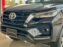 Toyota Fortuner 2022 - Bán xe màu đen giá 1 tỷ 107 tr tại Lai Châu