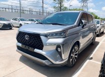 Toyota Veloz Cross 2022 - Tháng 12 nhiều ưu đãi giá 658 triệu tại Long An