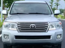 Toyota Land Cruiser 2015 - Toyota Land Cruiser VX 4.6 V8 2015 chính chủ đi ít giá 2 tỷ 50 tr tại Tp.HCM