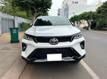 Toyota Fortuner legender 4x2 AT 2023 - Bán xe Toyota Fortuner legender 4x2 AT năm 2023, màu trắng giá 1 tỷ 85 tr tại Tp.HCM