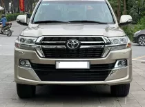 Toyota Land Cruiser LC200 2015 - Em đang có chiếc Toyota Land Cruser VX 4.6V8 sản xuất cuối 2015 model 2016.  giá 2 tỷ 650 tr tại Hà Nội