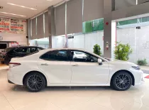 Toyota Camry Camry 2.5Q  2021 - Bán Toyota Camry Camry 2.5Q đời 2021, màu trắng, xe nhập giá 940 triệu tại Tp.HCM