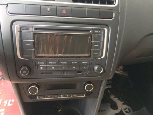 Toyota Yaris  AT 2015 - Volkswagen Polo Hatchback 1.6 AT xe Đức, nhập khẩu, giá đặc biệt 662tr, giao xe ngay, hỗ trợ trả góp