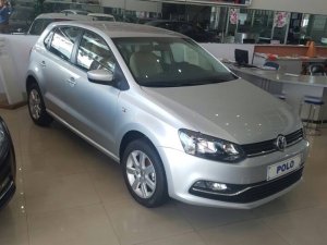 Toyota Yaris  AT 2015 - Bán xe Volkswagen Polo Hatchback AT đời 2015, màu bạc, xe nhập, ưu đãi khủng, giá chỉ còn 662 triệu