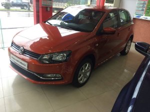 Toyota Yaris AT 2015 - Volkswagen Polo Hatchback 1.6 AT màu cam, nhập khẩu nguyên chiếc, giá đặc biệt 662 triệu