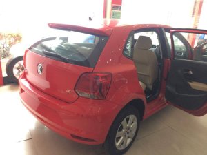 Toyota Yaris  AT 2015 - Volkswagen Polo Hatchback AT đời 2015, màu đỏ, nhập khẩu giá chỉ còn 662 triệu