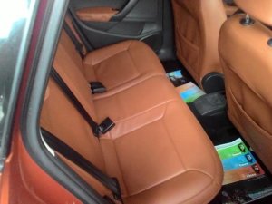 Toyota Yaris   AT 2015 - Volkswagen Polo Hatchback AT đời 2015, màu cam, nhập khẩu chính hãng, giá chỉ 662tr, trả trước từ 133tr giao xe ngay