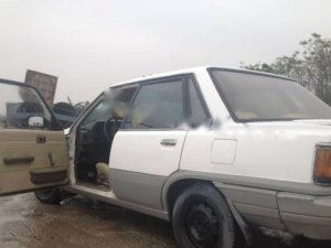 Toyota Camry   1981 - Cần bán xe cũ Toyota Camry đời 1981, màu trắng, nhập khẩu nguyên chiếc