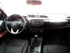 Toyota Hilux 2.5E 2015 - Cần bán Toyota Hilux 2.5E đời 2015