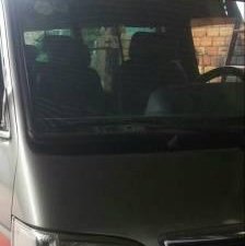 Toyota Hiace   1999 - Bán Toyota Hiace đời 1999, màu bạc giá cạnh tranh