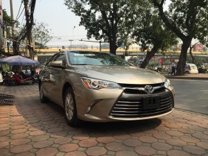 Toyota Camry LE 2016 - Bán xe Toyota Camry LE đời 2016, màu vàng, nhập khẩu nguyên chiếc, mới 100%