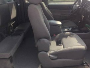 Toyota Tacoma 2005 - Cần bán Toyota Tacoma năm 2005, màu trắng, xe nhập, giá chỉ 475 triệu