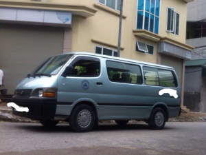 Toyota Van 2001 - Cần bán xe Toyota Van đời 2001, màu xanh lục, giá tốt