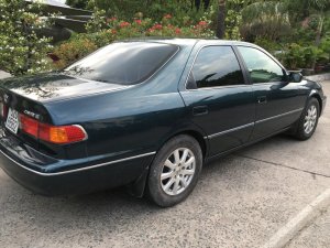 Toyota Camry LE 2001 - Bán xe Toyota Camry LE sản xuất 2001, màu xanh lục, nhập khẩu, 350tr