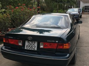 Toyota Camry LE 2001 - Bán xe Toyota Camry LE sản xuất 2001, màu xanh lục, nhập khẩu, 350tr