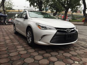 Toyota Camry LE 2016 - Bán Toyota Camry LE đời 2016, màu trắng, xe nhập Mỹ. LH 093.798.2266