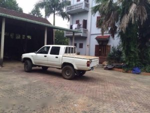Toyota Hilux 1996 - Cần bán gấp Toyota Hilux đời 1996, màu trắng giá cạnh tranh