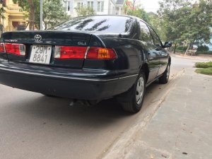 Toyota Camry LE 2001 - Bán xe Toyota Camry 2001, màu xanh dương
