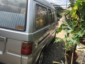 Toyota Hiace   1990 - Bán ô tô Toyota Hiace năm 1990, màu bạc, xe nhập