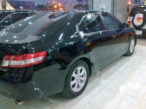 Toyota Camry LE 2010 - Bán xe Toyota Camry LE đời 2010, màu đen, giá 950tr