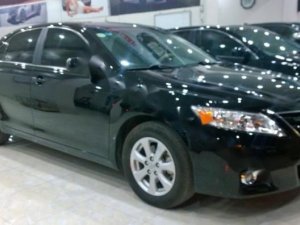 Toyota Camry LE 2010 - Bán xe Toyota Camry LE đời 2010, màu đen, giá 950tr