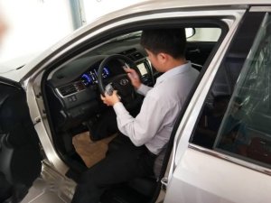 Toyota Hilux 2.8G 2017 - Cần bán Toyota Hilux 2.8G đời 2017, màu đỏ