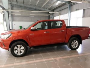Toyota Hilux 2.8G 2017 - Cần bán Toyota Hilux 2.8G đời 2017, màu đỏ