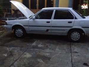 Toyota Carina 1985 - Xe Toyota Carina sản xuất 1985, màu trắng, nhập khẩu, giá chỉ 32 triệu