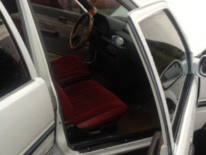 Toyota Carina 1985 - Cần bán Toyota Carina 1985, màu trắng, nhập khẩu nguyên chiếc 