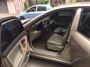 Toyota Camry LE 2006 - Bán xe Toyota Camry LE 2006 màu vàng cát, xe còn đẹp