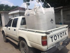Toyota Hilux 1996 - Cần bán xe Toyota Hilux đời 1996, màu trắng