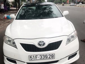Toyota Camry LE 2007 - Bán xe Camry LE 2010 màu trắng zin