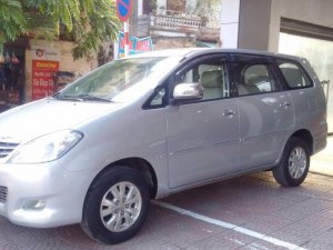 Toyota Innova 2.0V AT 2000 - Cần bán xe cũ Toyota Innova V năm 2000, màu bạc, 485tr